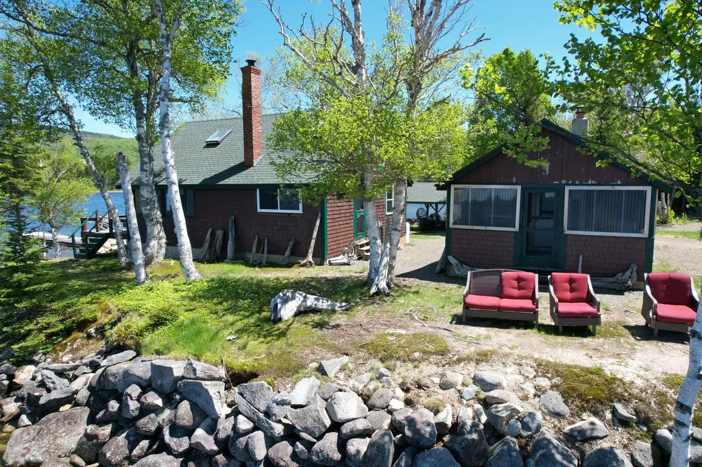 121 Shelton Trail Rangeley Plt ME 04970