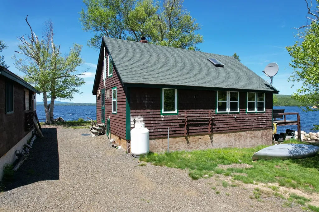 121 Shelton Trail Rangeley Plt ME 04970