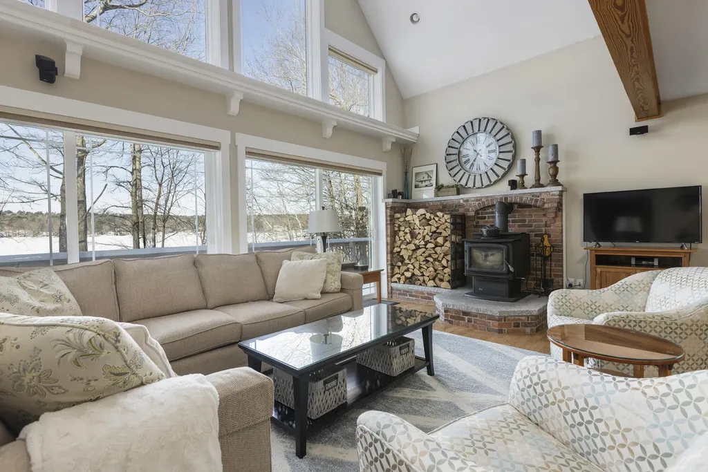 61 Birch Drive Poland ME 04274