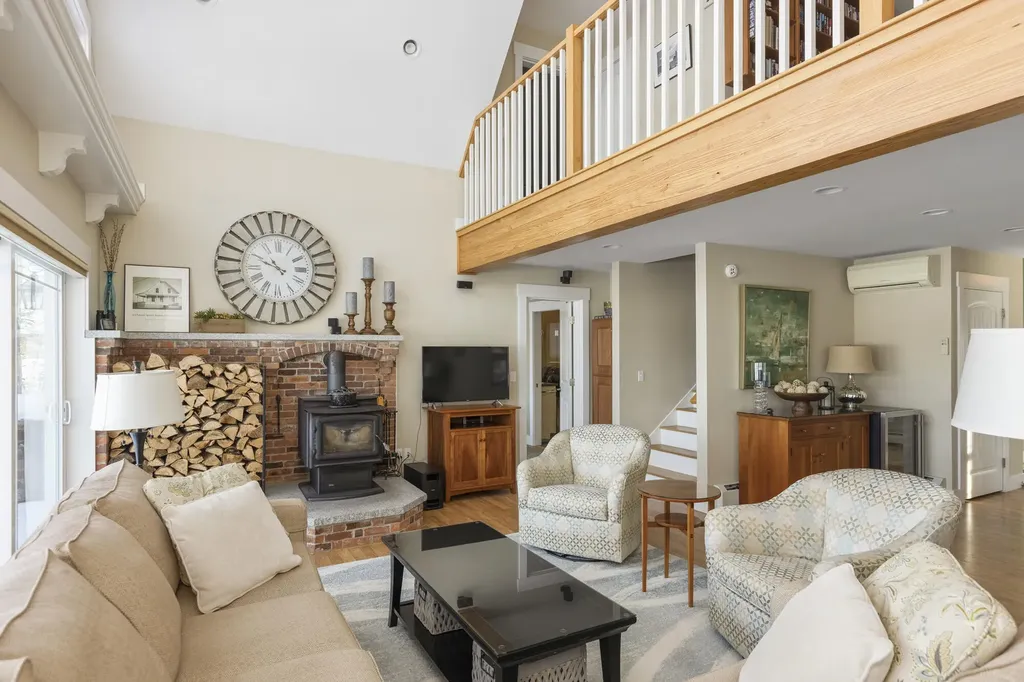 61 Birch Drive Poland ME 04274