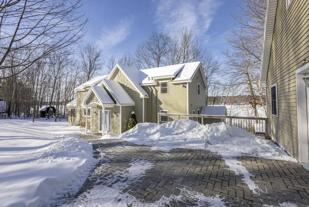 61 Birch Drive Poland ME 04274