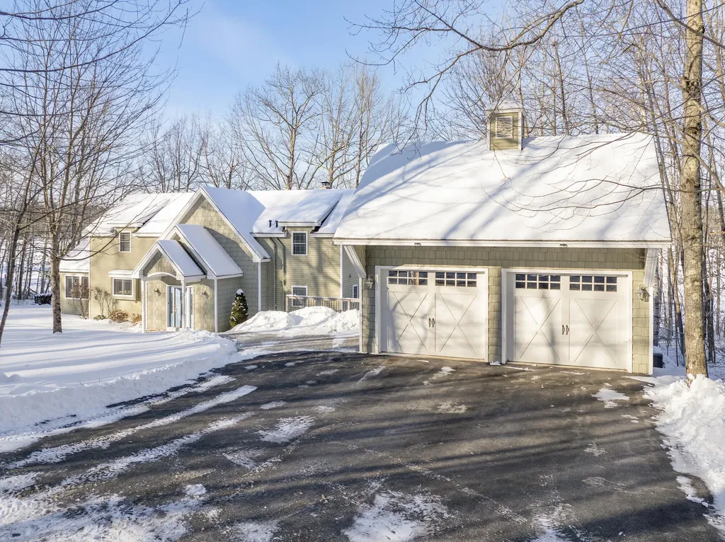 61 Birch Drive Poland ME 04274