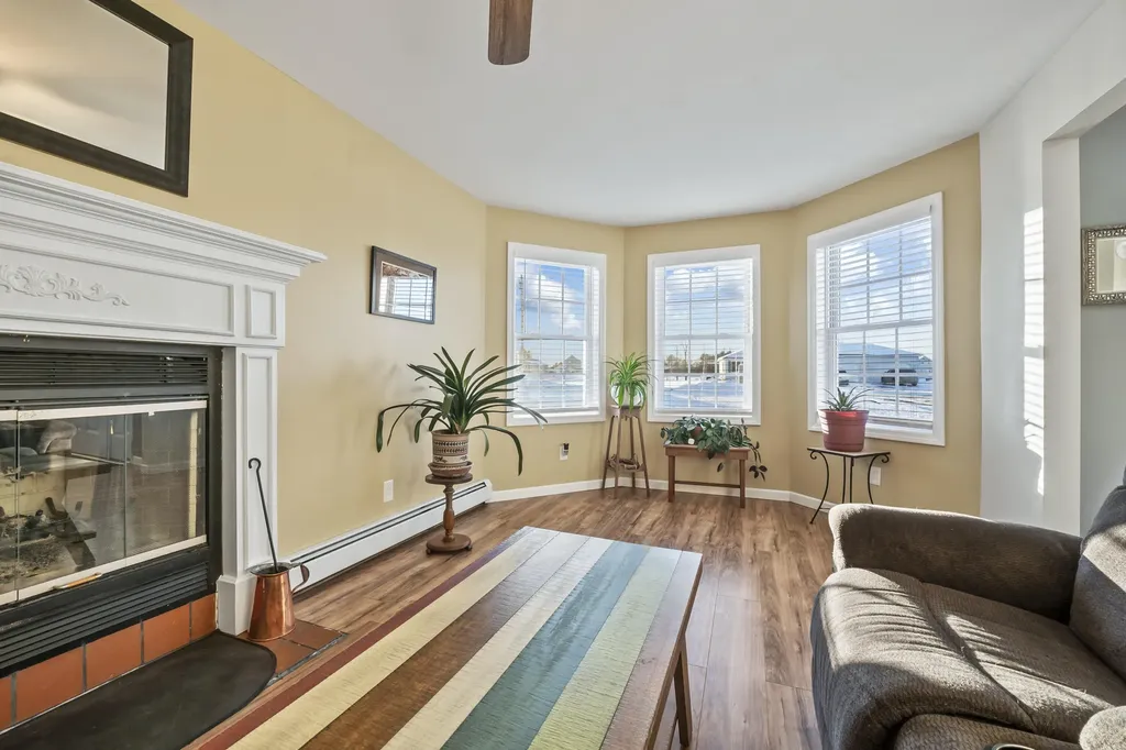 4 Kents Way Benton ME 04901