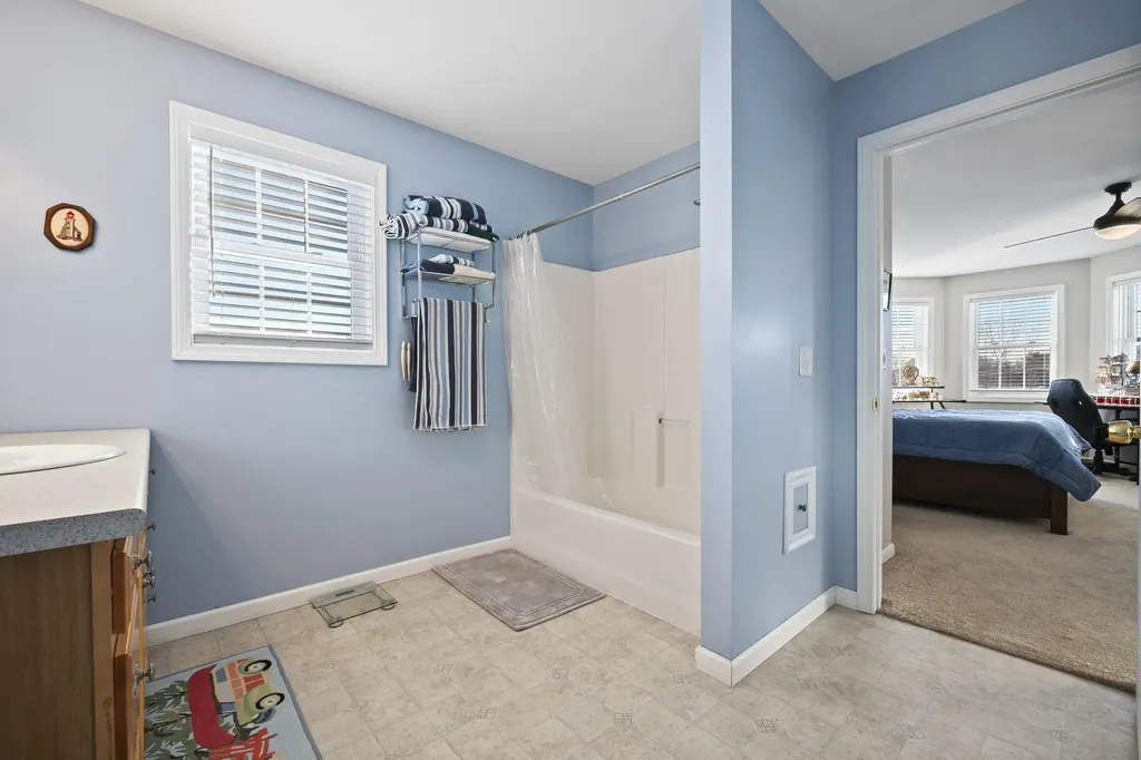 4 Kents Way Benton ME 04901