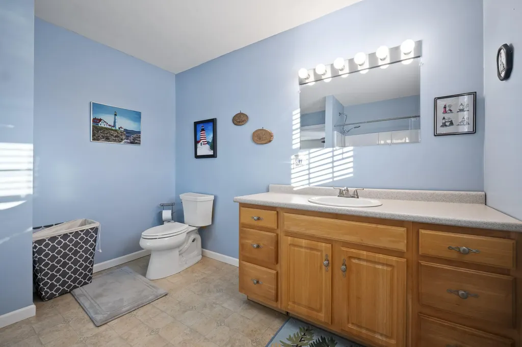 4 Kents Way Benton ME 04901