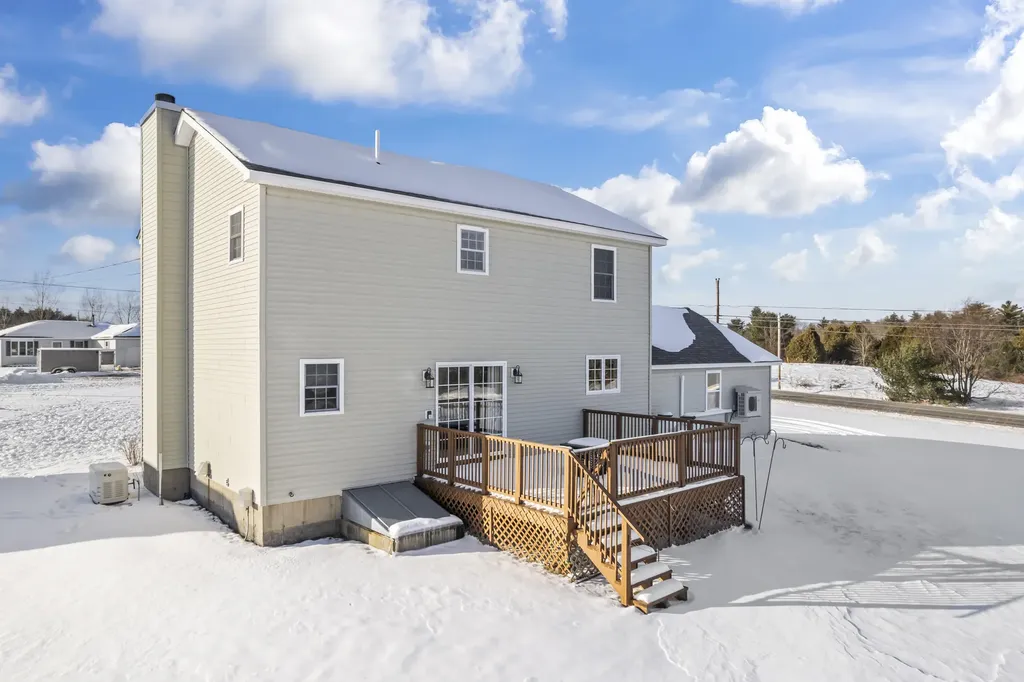 4 Kents Way Benton ME 04901