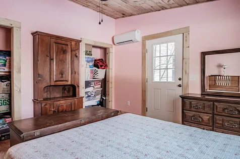 213 Roosevelt Trail Windham ME 04062