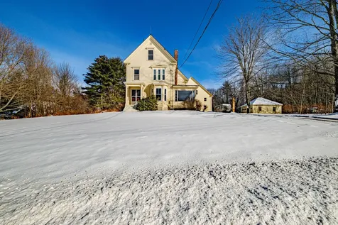 213 Roosevelt Trail Windham ME 04062