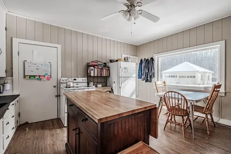 213 Roosevelt Trail Windham ME 04062
