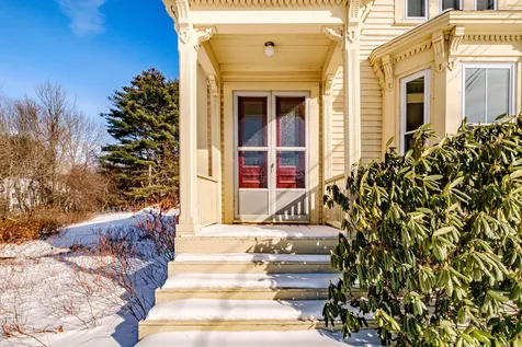 213 Roosevelt Trail Windham ME 04062