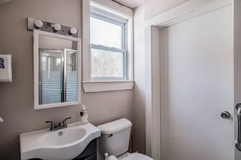 213 Roosevelt Trail Windham ME 04062