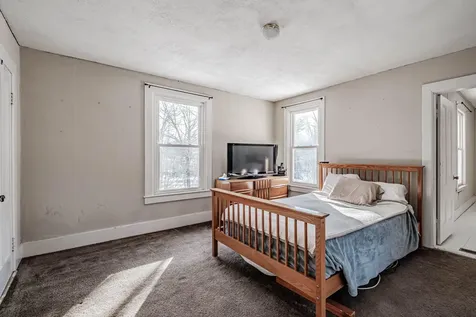 213 Roosevelt Trail Windham ME 04062