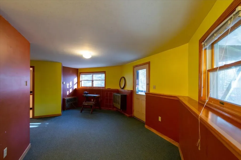 130 W Street Extension Rockport ME 04856