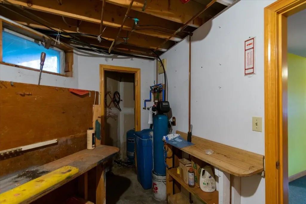 130 W Street Extension Rockport ME 04856