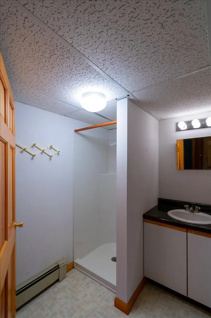 130 W Street Extension Rockport ME 04856