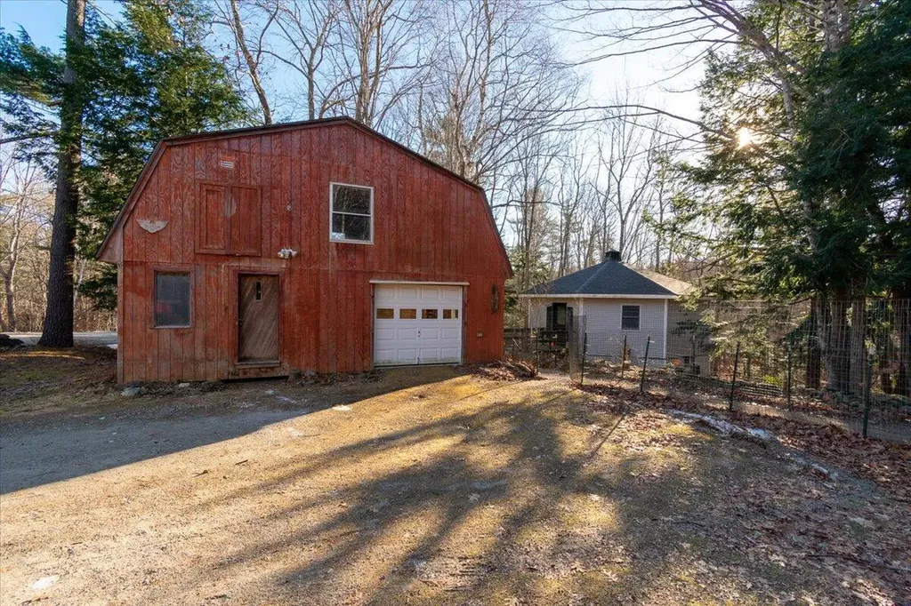 130 W Street Extension Rockport ME 04856