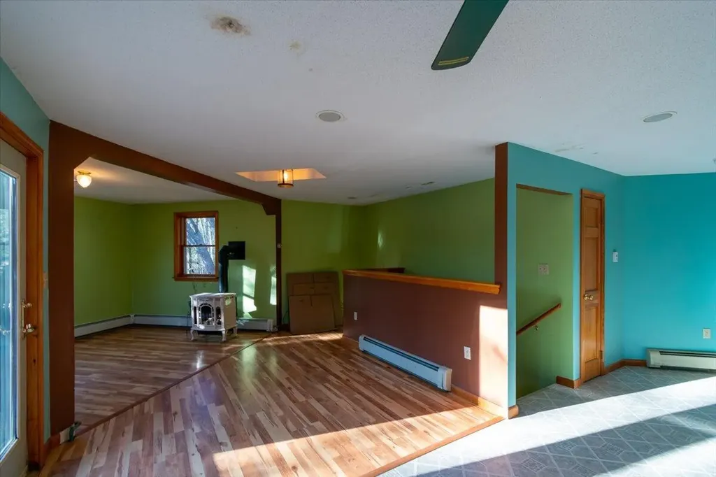 130 W Street Extension Rockport ME 04856