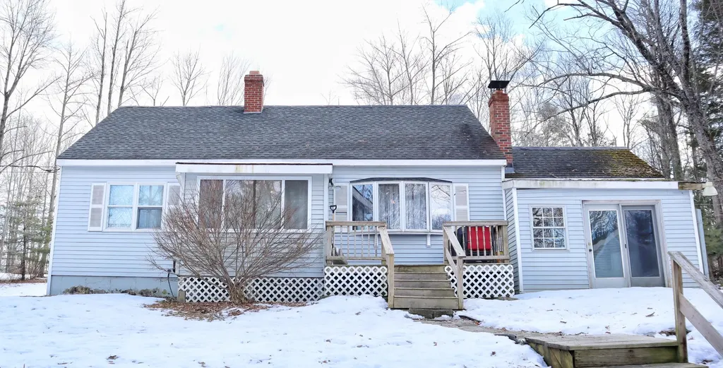 1307 Cross Hill Road Vassalboro ME 04989