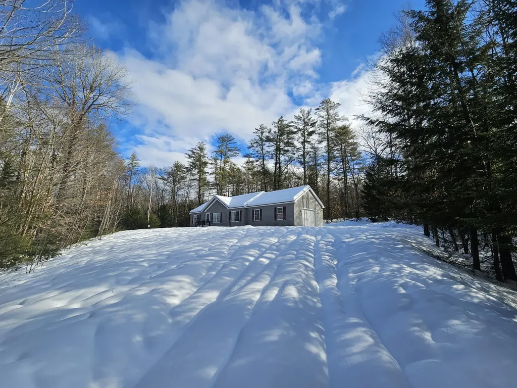 5 Marita Drive Norway ME 04268
