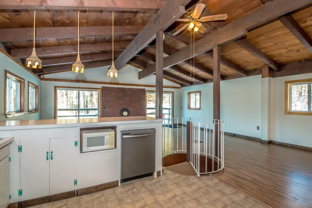 11 Keene Lane Bridgton ME 04009