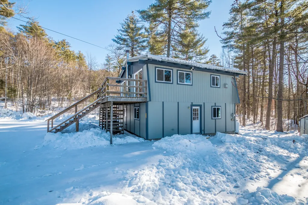 11 Keene Lane Bridgton ME 04009
