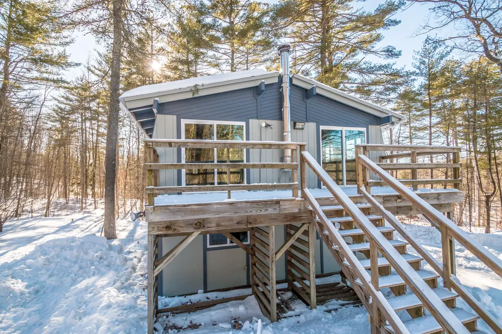 11 Keene Lane Bridgton ME 04009