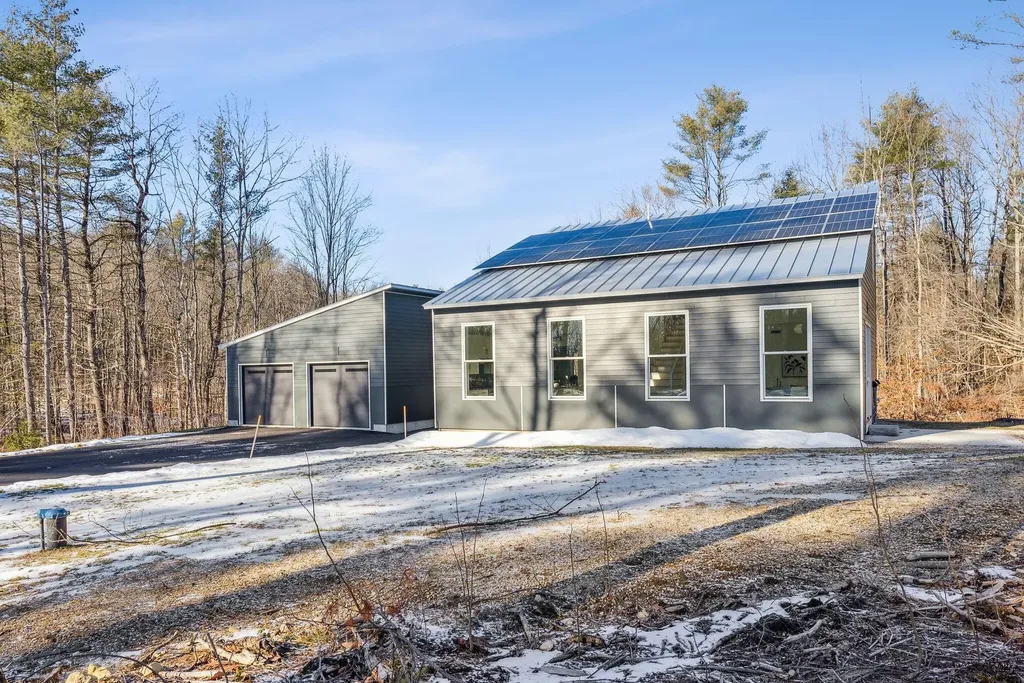 32 Mattie Lane Durham ME 04222