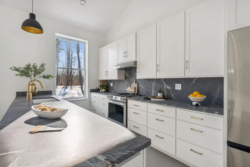 32 Mattie Lane Durham ME 04222