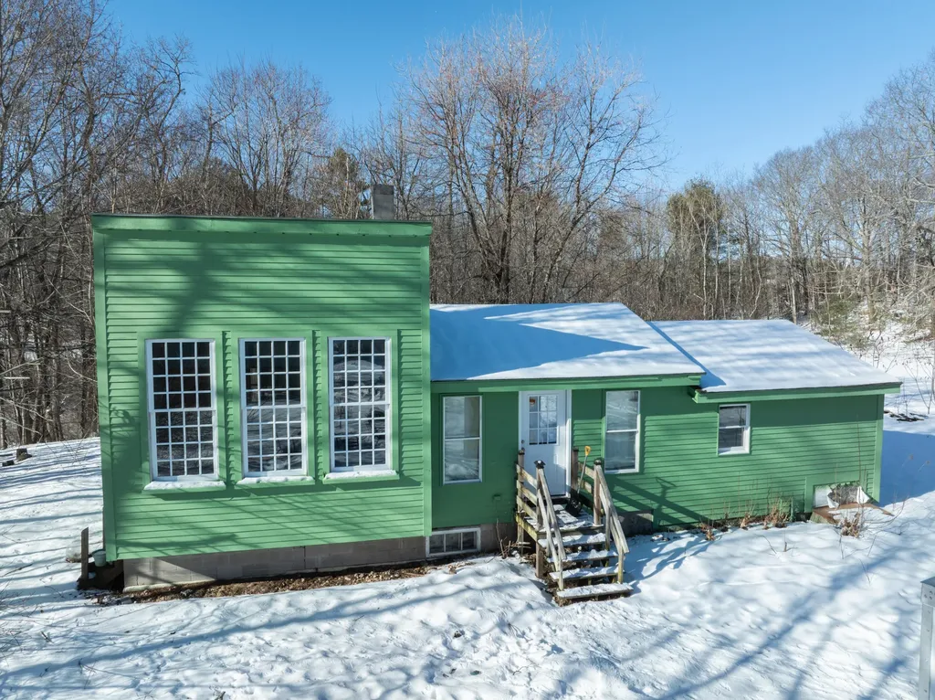 33 Johnson Hill Road Poland ME 04274