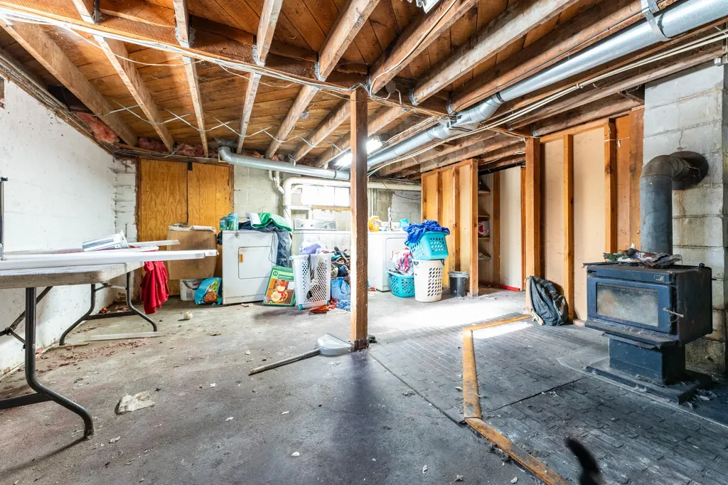 33 Johnson Hill Road Poland ME 04274