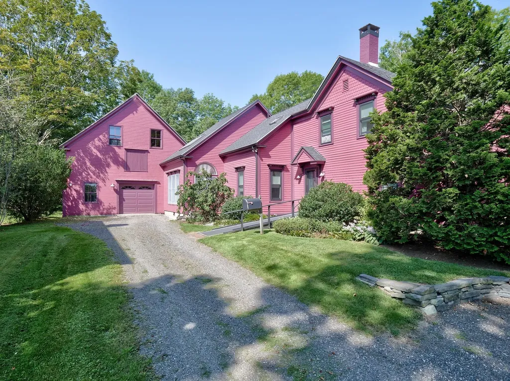 45 Knox Street Thomaston ME 04861