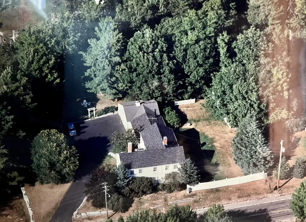 2090 Us Highway 1 Sullivan ME 04664