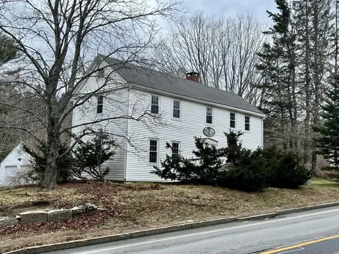 2090 Us Highway 1 Sullivan ME 04664