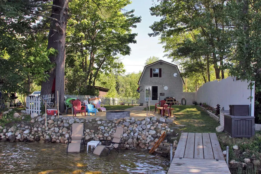 14 Penney Road Poland ME 04274