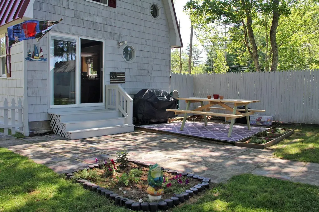 14 Penney Road Poland ME 04274