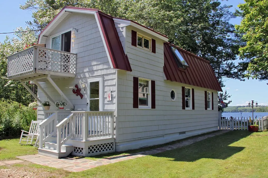 14 Penney Road Poland ME 04274