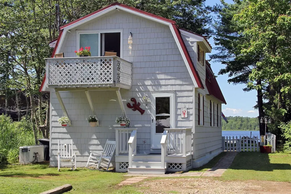 14 Penney Road Poland ME 04274