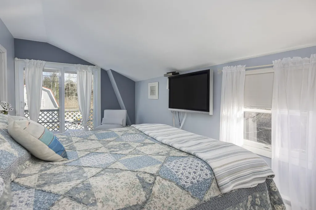 14 Penney Road Poland ME 04274