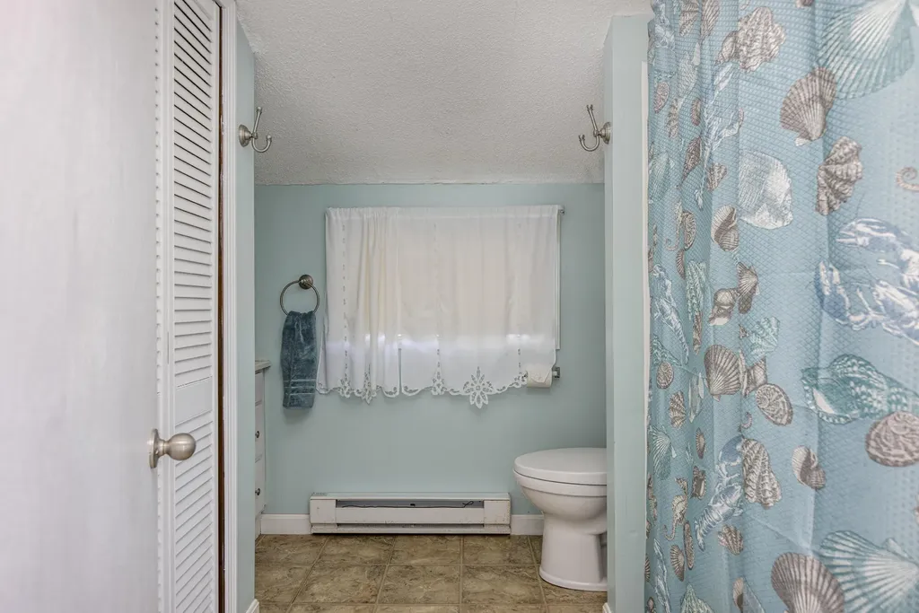 14 Penney Road Poland ME 04274