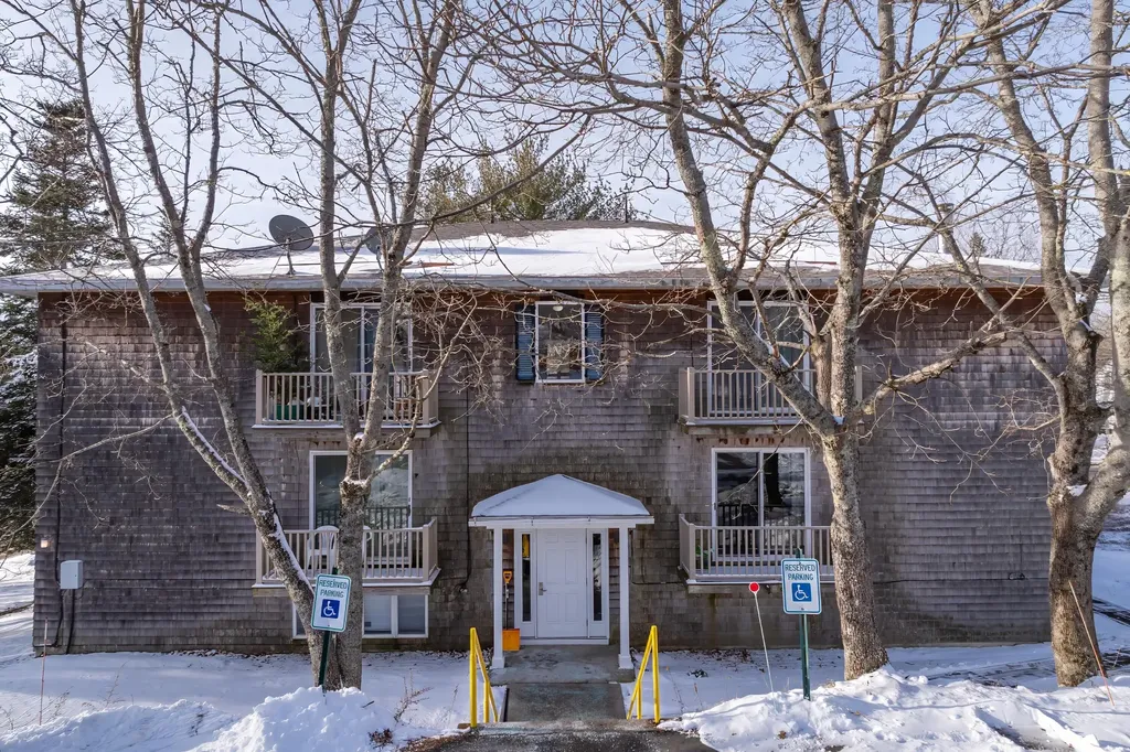113 Oak Street Ellsworth ME 04605