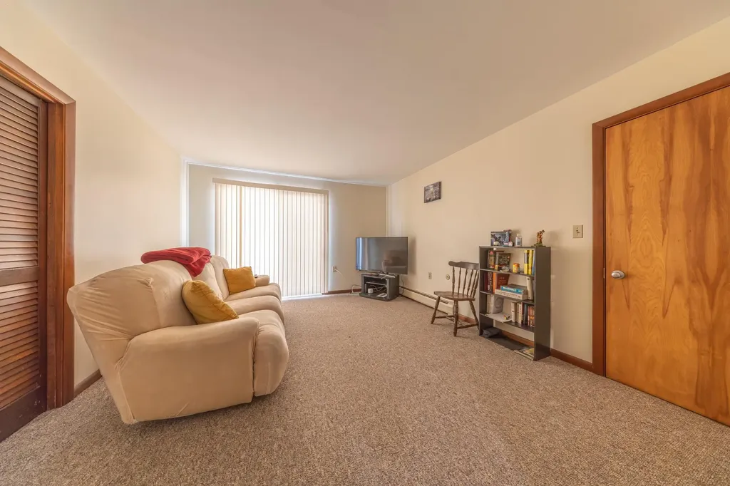 113 Oak Street Ellsworth ME 04605