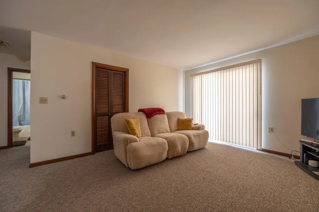 113 Oak Street Ellsworth ME 04605
