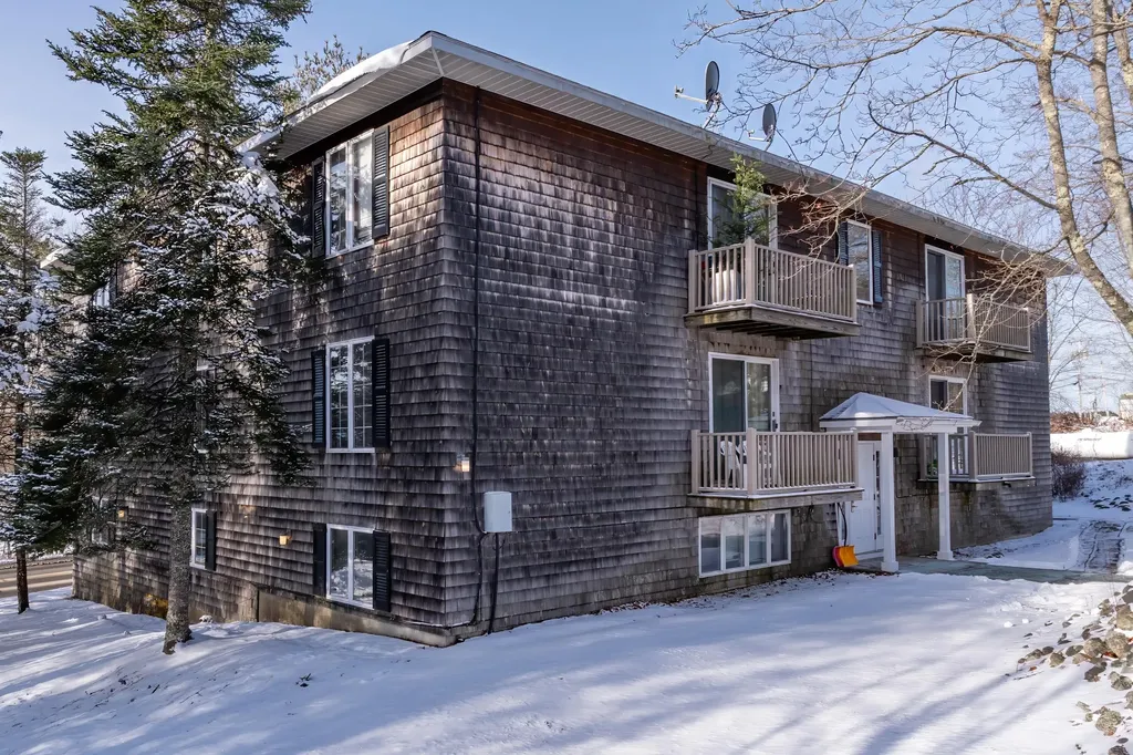 113 Oak Street Ellsworth ME 04605