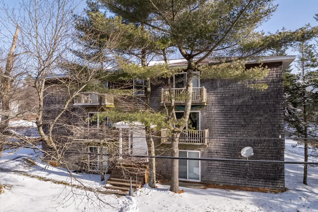 113 Oak Street Ellsworth ME 04605