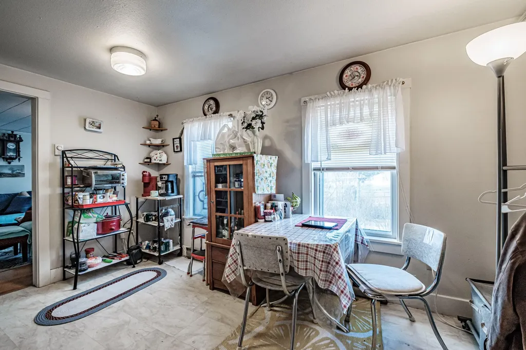 5 Aegis Drive Bath ME 04530