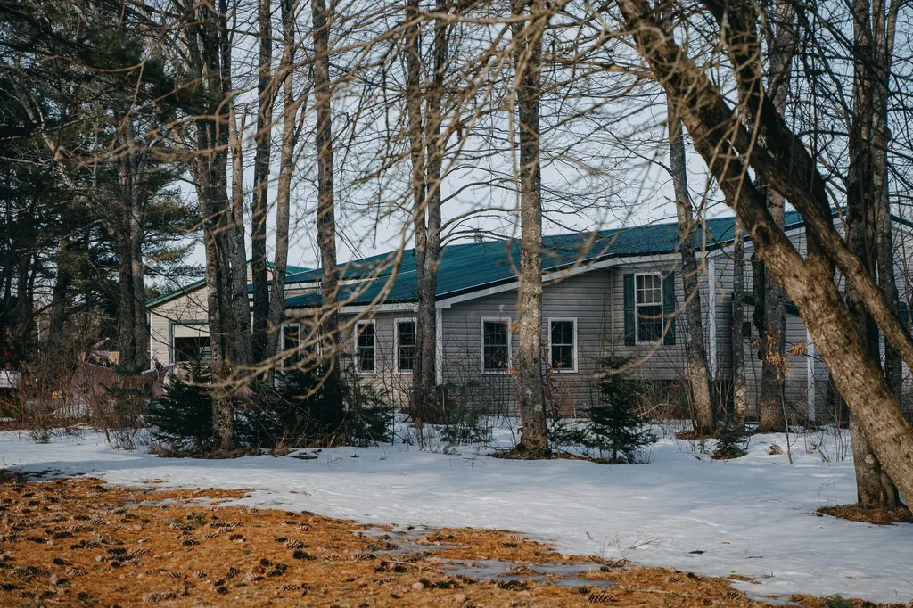 20 Cedar Lane Etna ME 04434