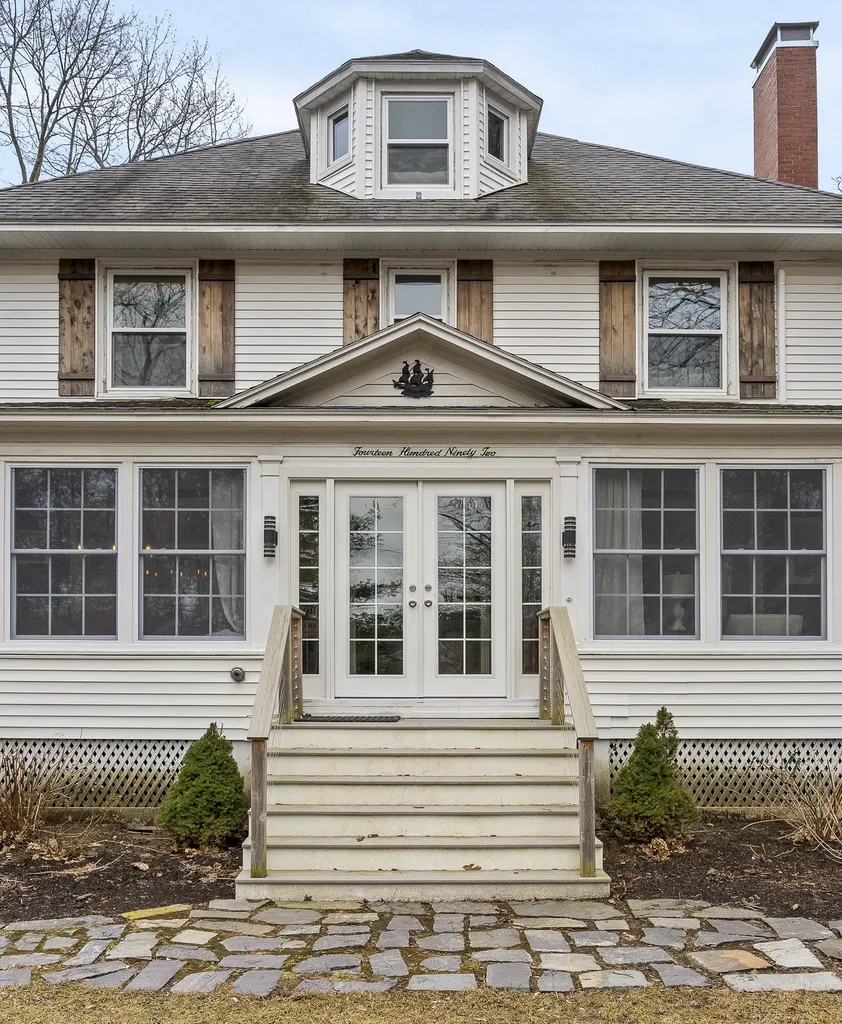 1492 Westbrook Street Portland ME 04102
