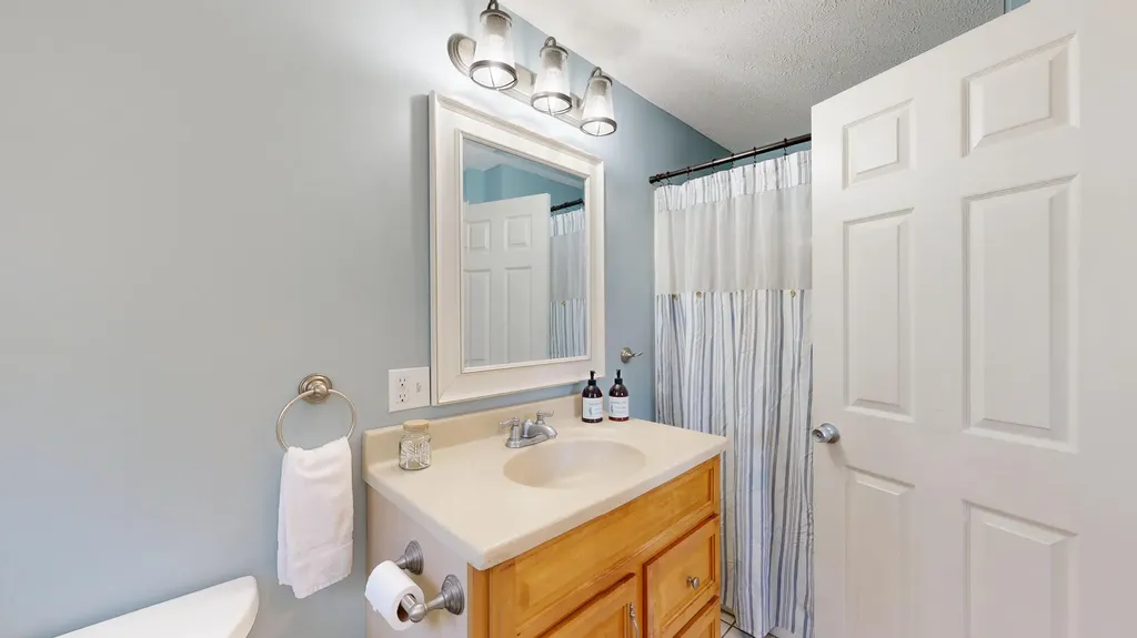 243 Tandberg Trail Windham ME 04062