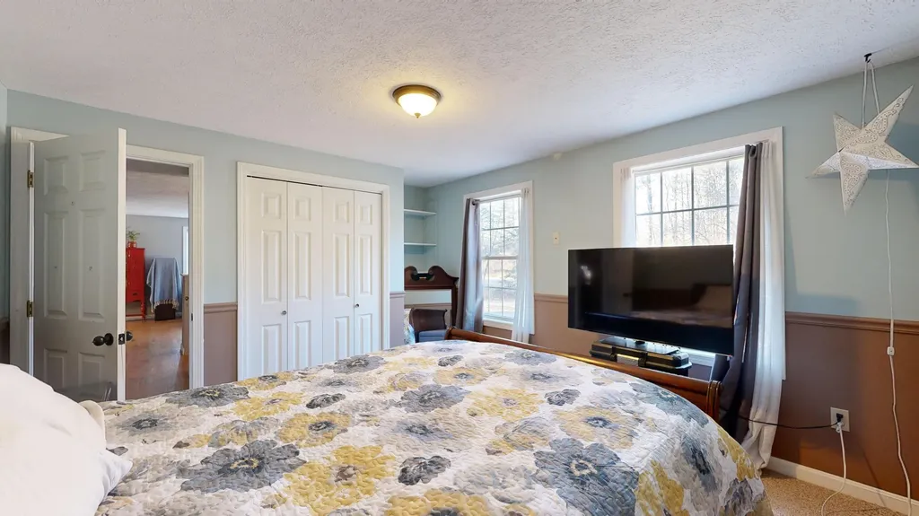 243 Tandberg Trail Windham ME 04062