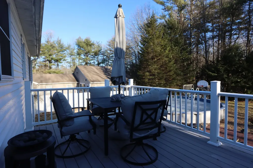 243 Tandberg Trail Windham ME 04062